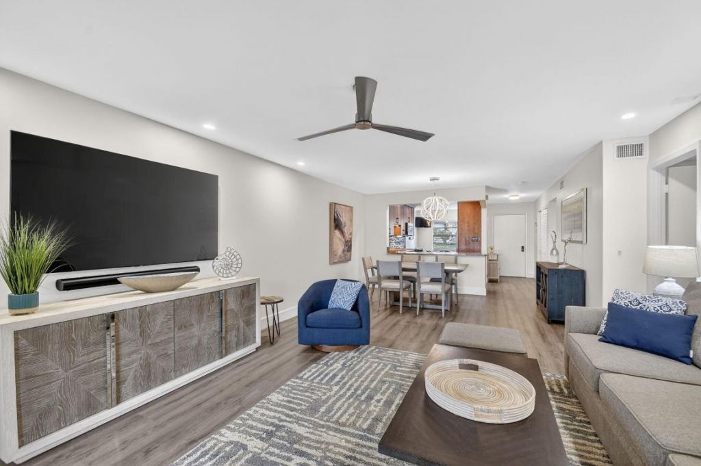 9 Southport Lane, Unit C, Boynton Beach, FL 33436 Photo