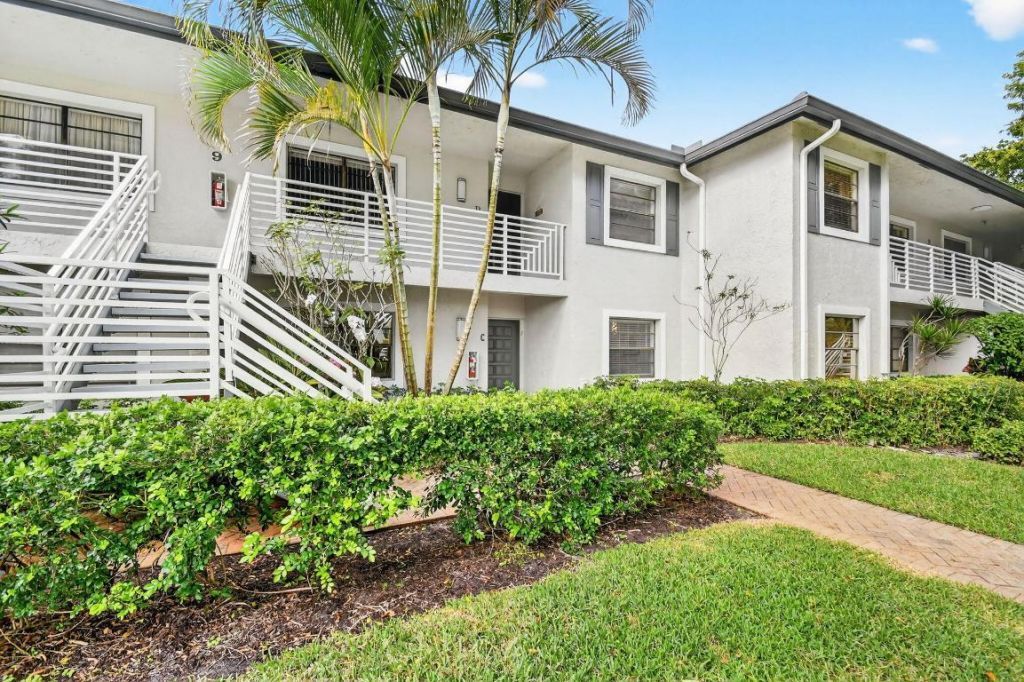 9 Southport Lane, Unit C, Boynton Beach, FL 33436 Photo