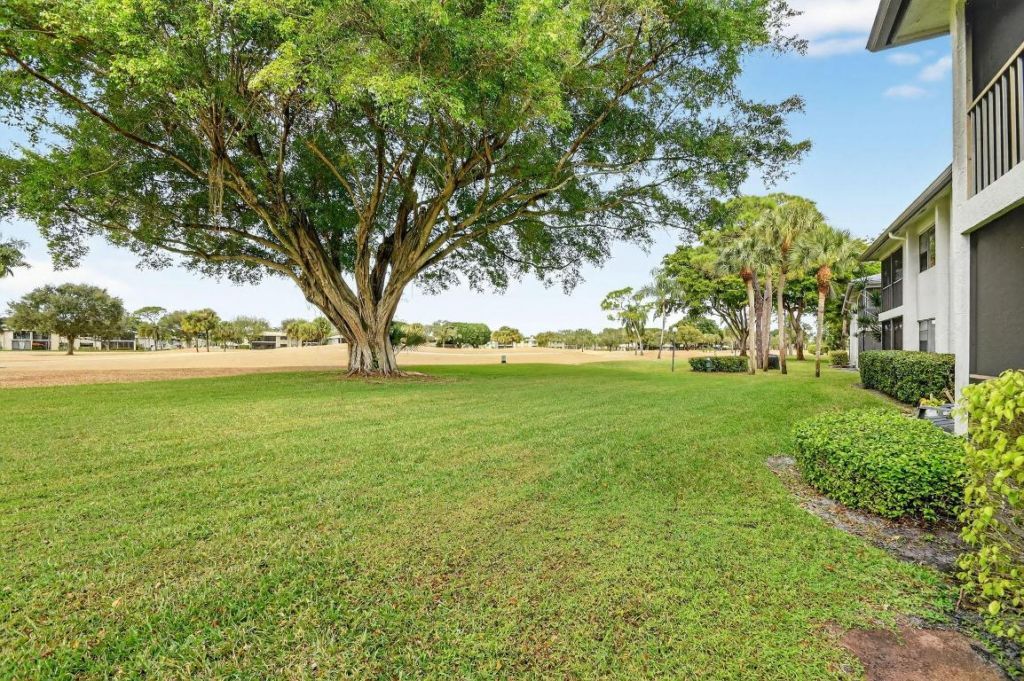 9 Southport Lane, Unit C, Boynton Beach, FL 33436 Photo