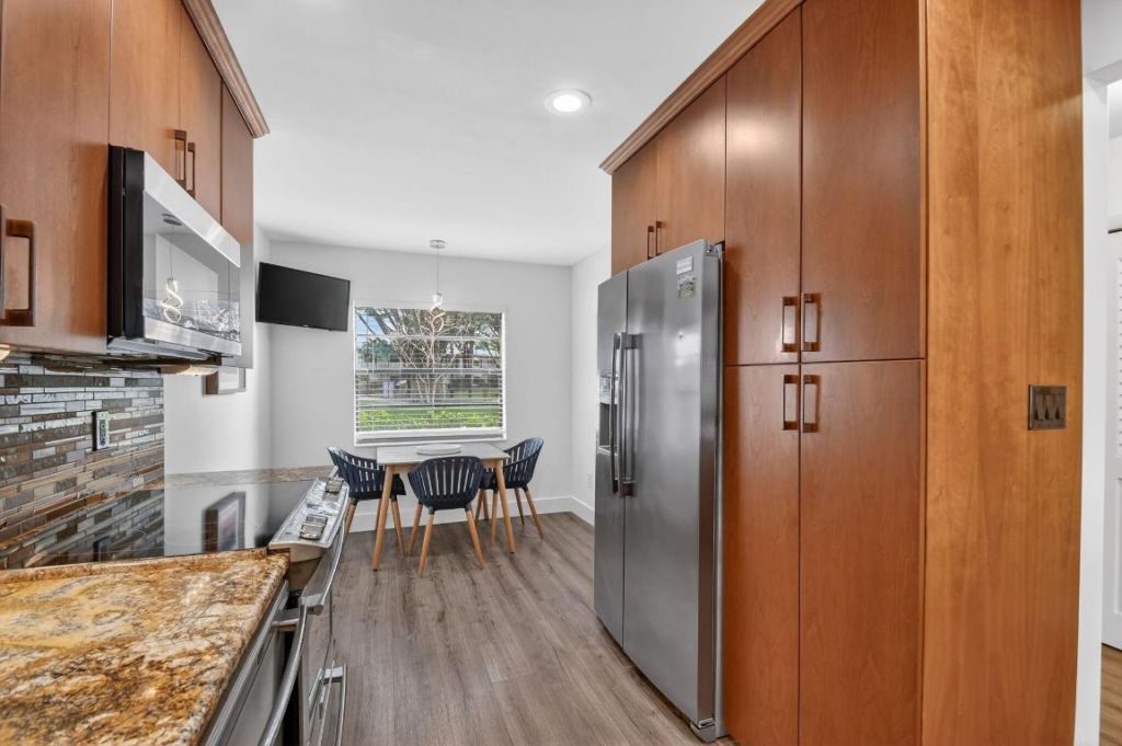 9 Southport Lane, Unit C, Boynton Beach, FL 33436 Photo