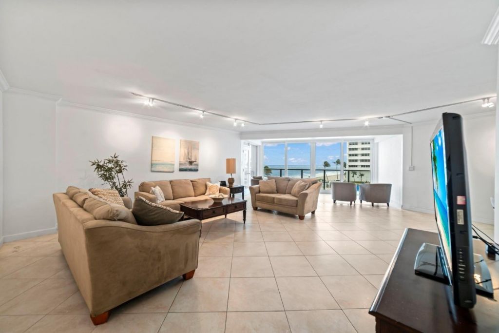 3900 N Ocean Drive, Unit 3F, Lauderdale by the Sea, FL 33308 Photo