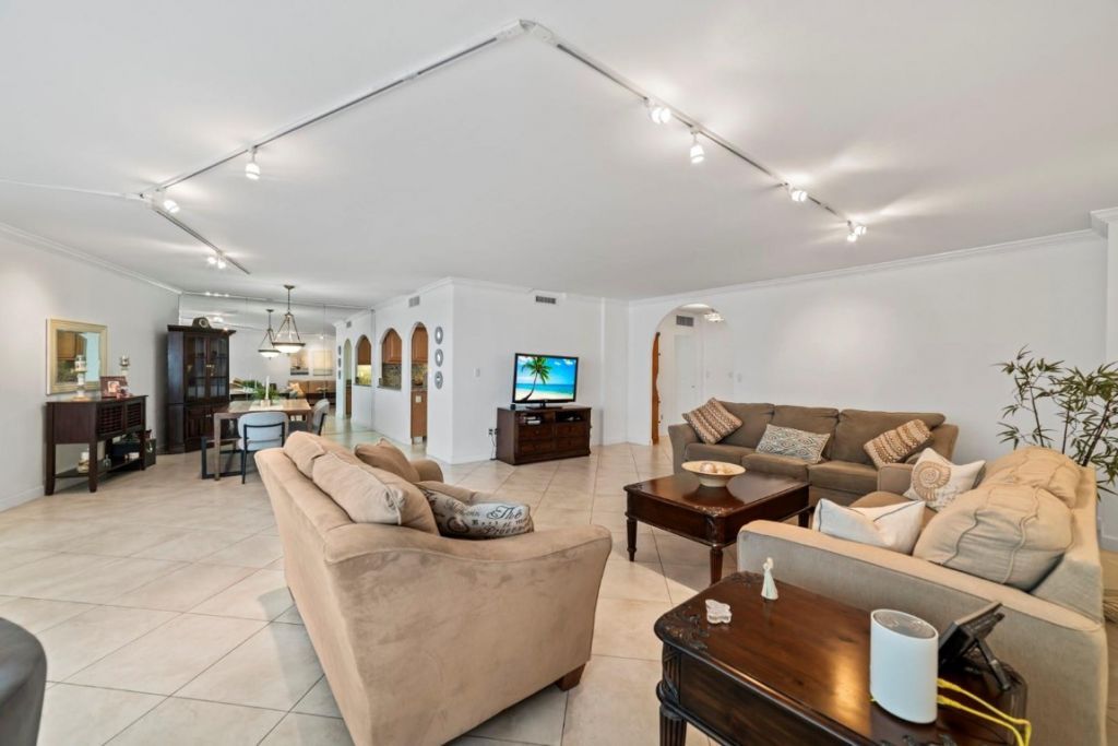 3900 N Ocean Drive, Unit 3F, Lauderdale by the Sea, FL 33308 Photo