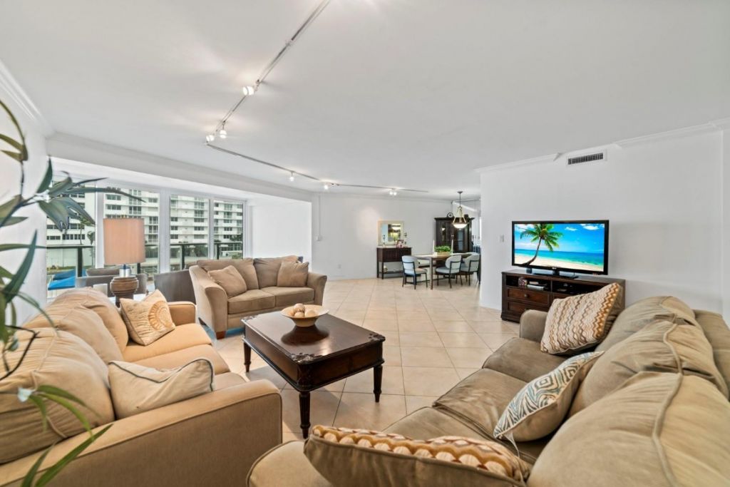 3900 N Ocean Drive, Unit 3F, Lauderdale by the Sea, FL 33308 Photo