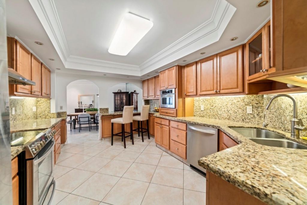 3900 N Ocean Drive, Unit 3F, Lauderdale by the Sea, FL 33308 Photo