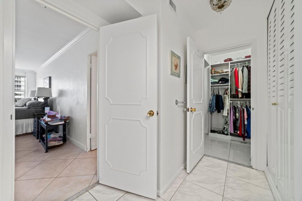 3900 N Ocean Drive, Unit 3F, Lauderdale by the Sea, FL 33308 Photo