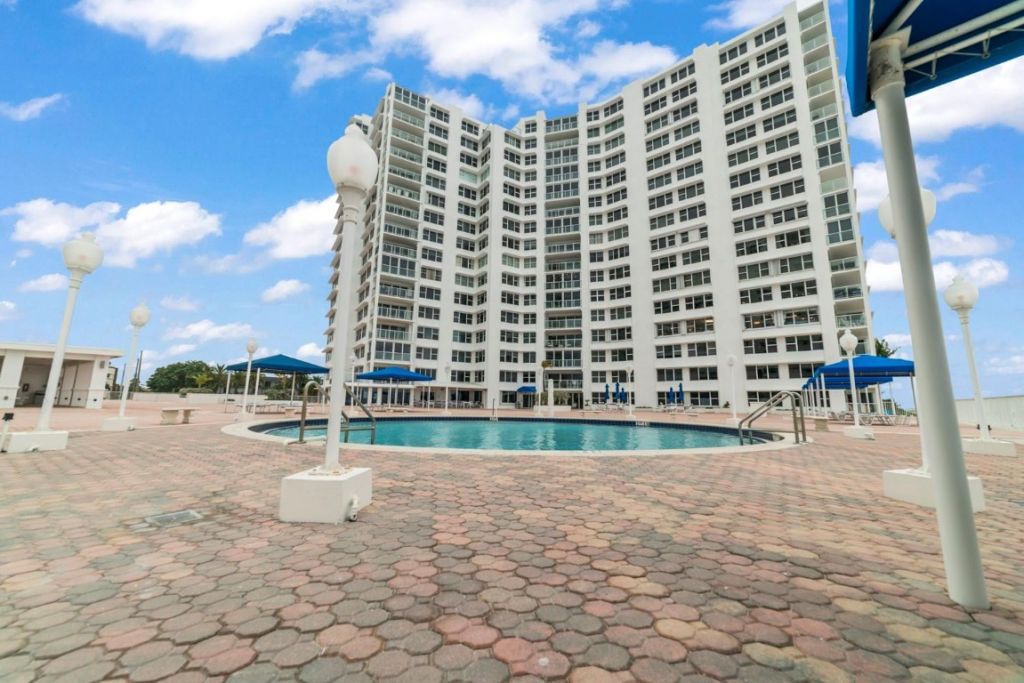 3900 N Ocean Drive, Unit 3F, Lauderdale by the Sea, FL 33308 Photo