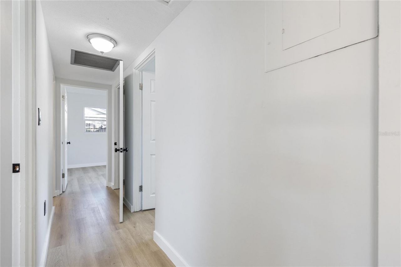 1401 Moselle Avenue, Orlando, FL 32807 Photo