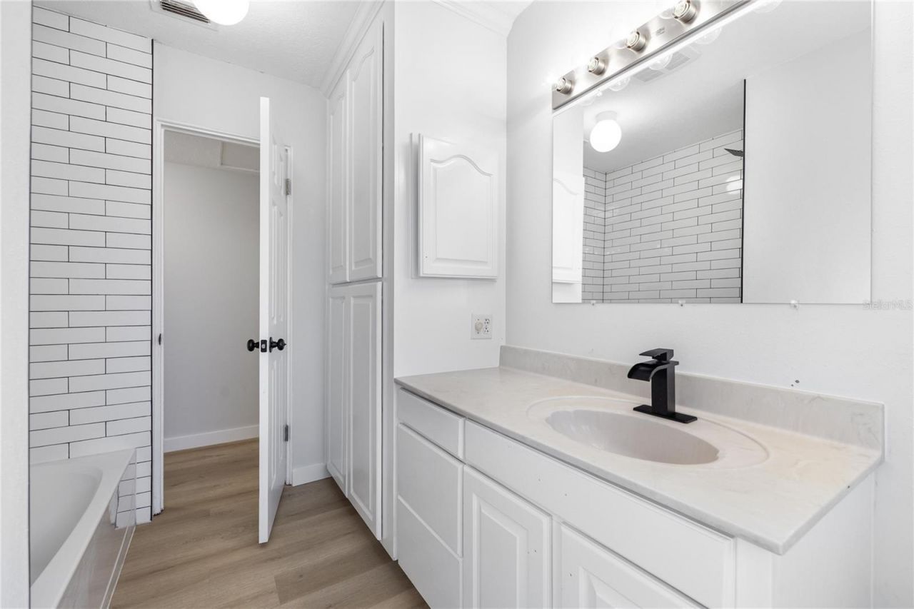 1401 Moselle Avenue, Orlando, FL 32807 Photo