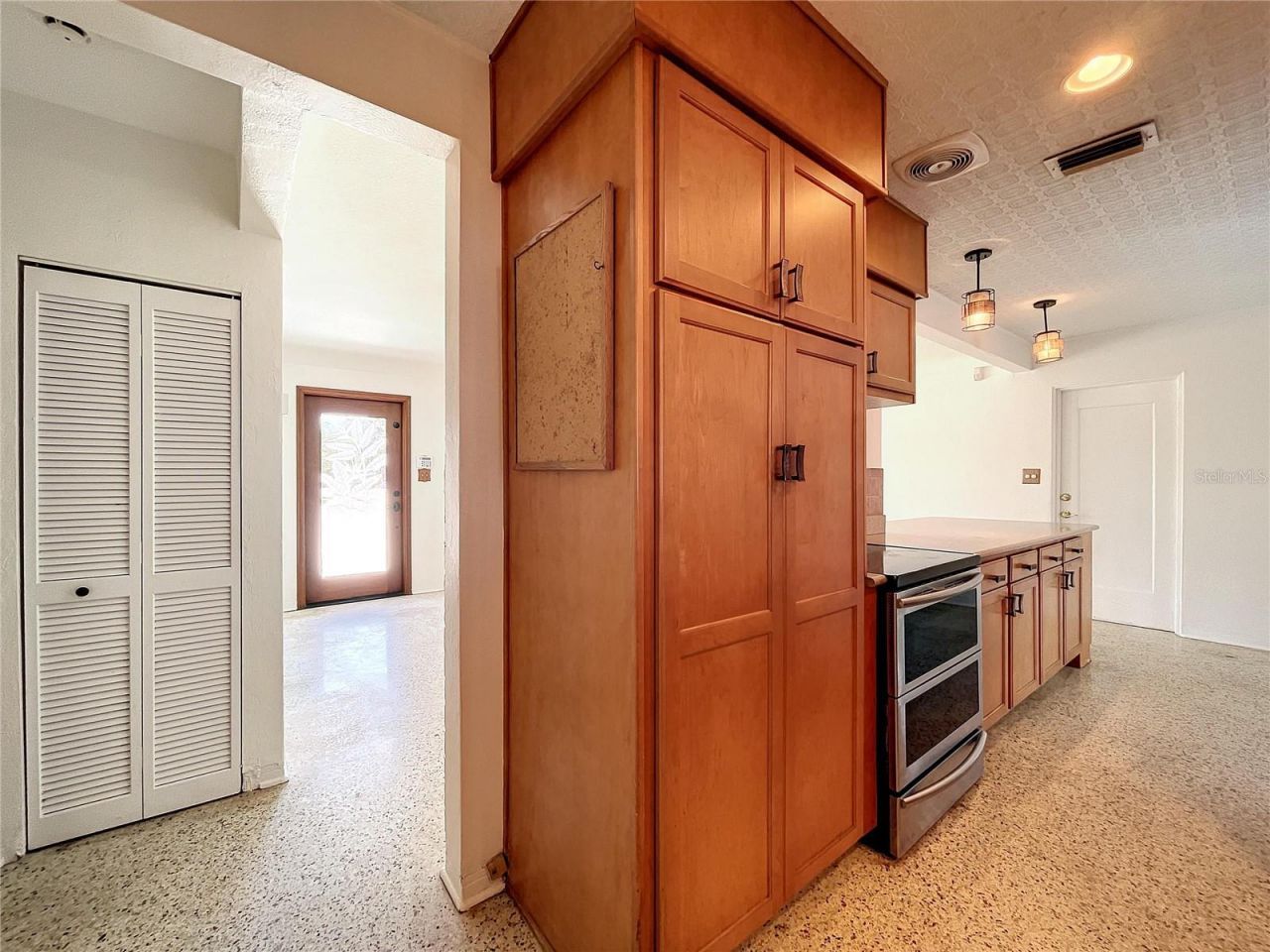 2945 68th Street N, Saint Petersburg, FL 33710 Photo