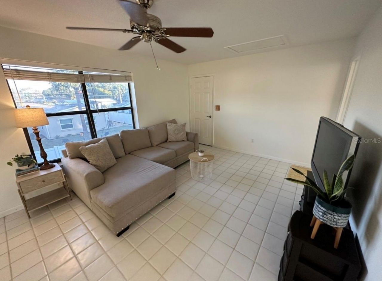 2945 68th Street N, Saint Petersburg, FL 33710 Photo