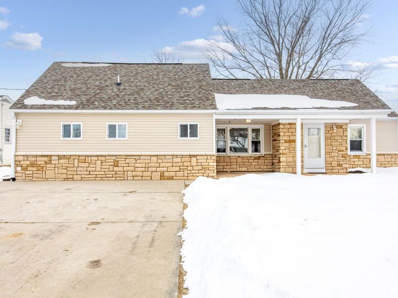 424 Hoopengarner Street, Wapakoneta, OH 45895 Photo 1