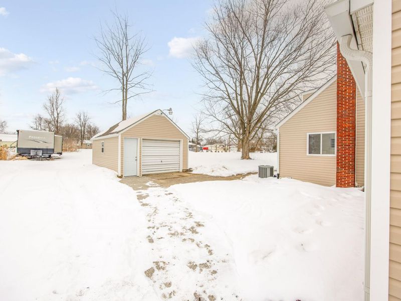 424 Hoopengarner Street, Wapakoneta, OH 45895 Photo 4