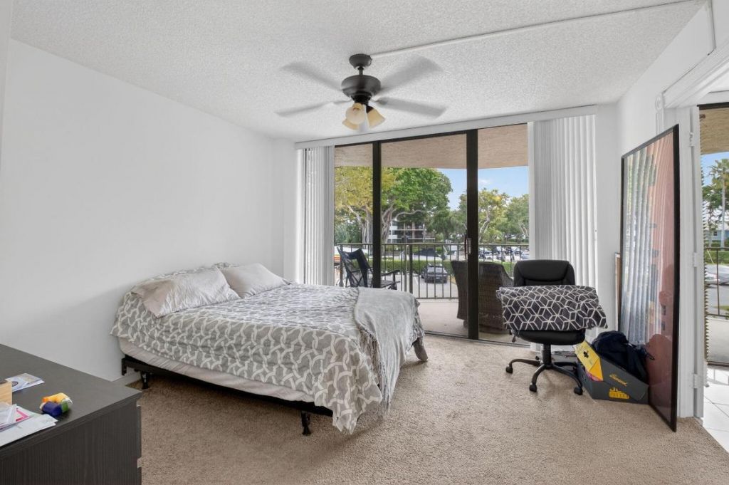 799 Jeffery Street, Unit 209, Boca Raton, FL 33487 Photo