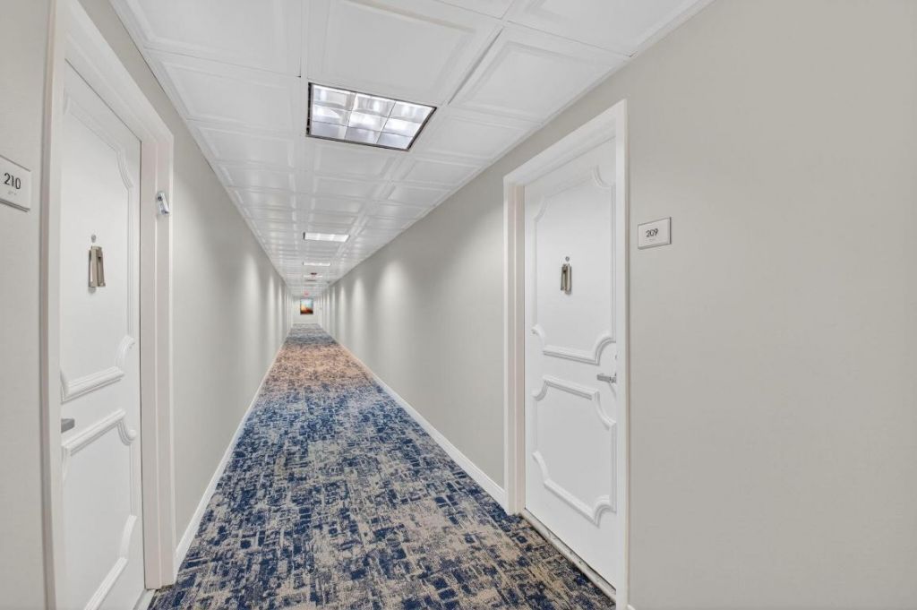 799 Jeffery Street, Unit 209, Boca Raton, FL 33487 Photo