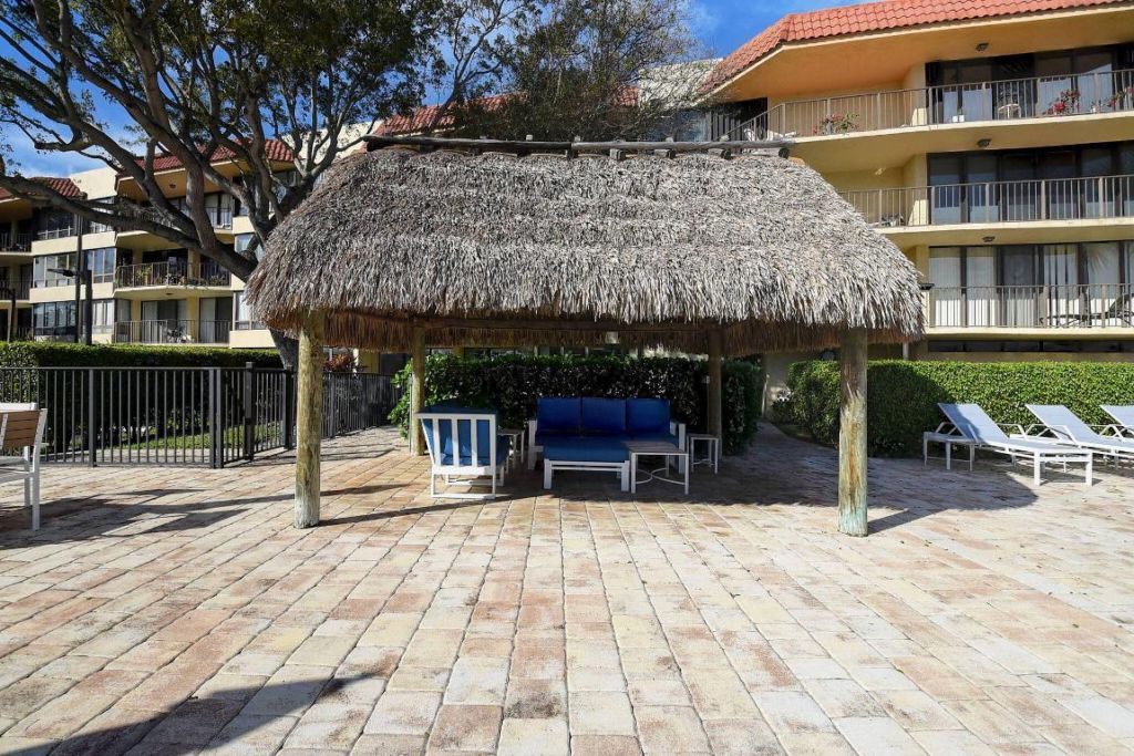 799 Jeffery Street, Unit 209, Boca Raton, FL 33487 Photo