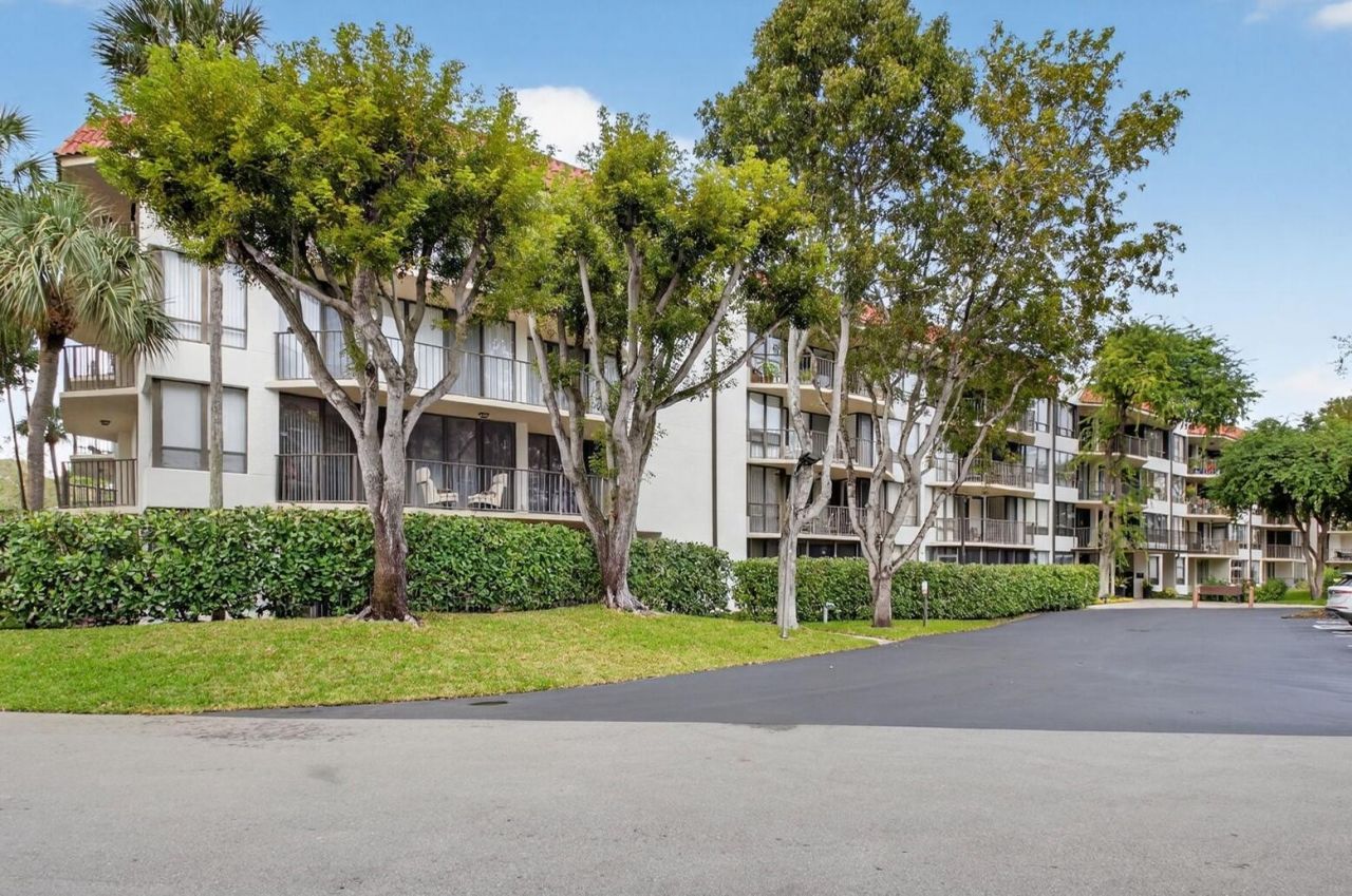 799 Jeffery Street, Unit 209, Boca Raton, FL 33487 Photo