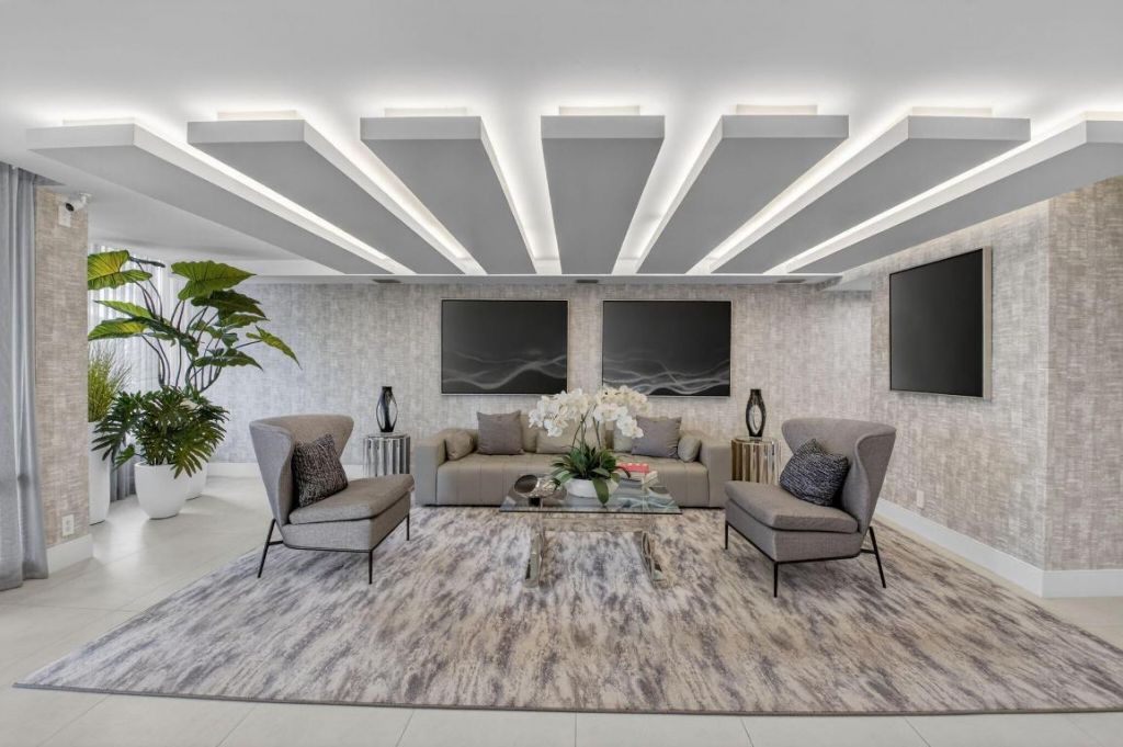 799 Jeffery Street, Unit 209, Boca Raton, FL 33487 Photo