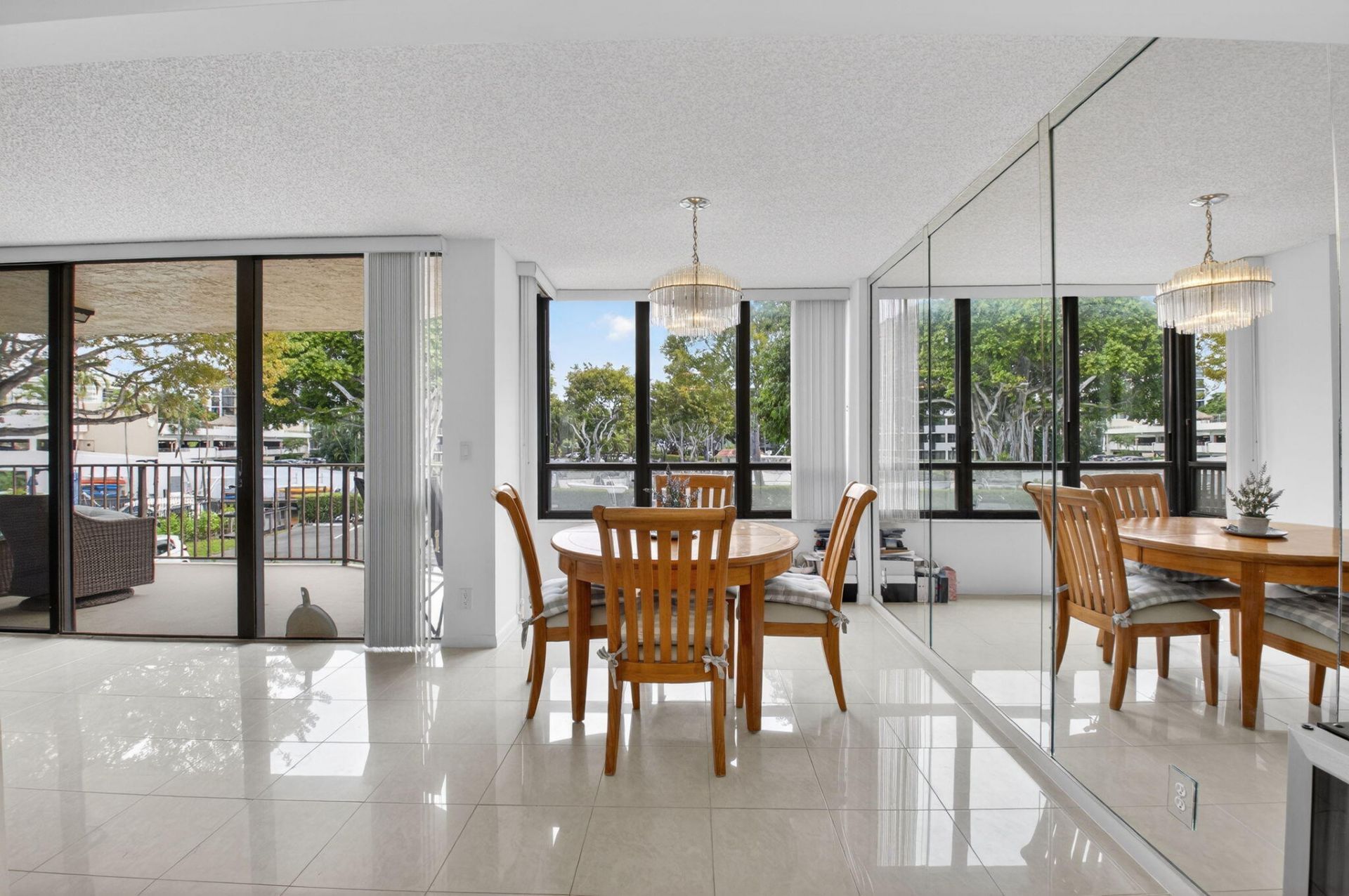 799 Jeffery Street, Unit 209, Boca Raton, FL 33487 Photo