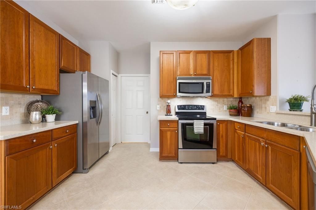 10611 Camarelle Cir, Fort Myers, FL 33913 Photo