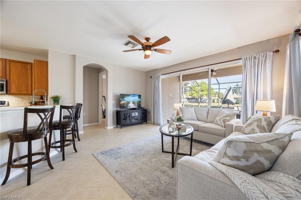 10611 Camarelle Cir, Fort Myers, FL 33913 Photo