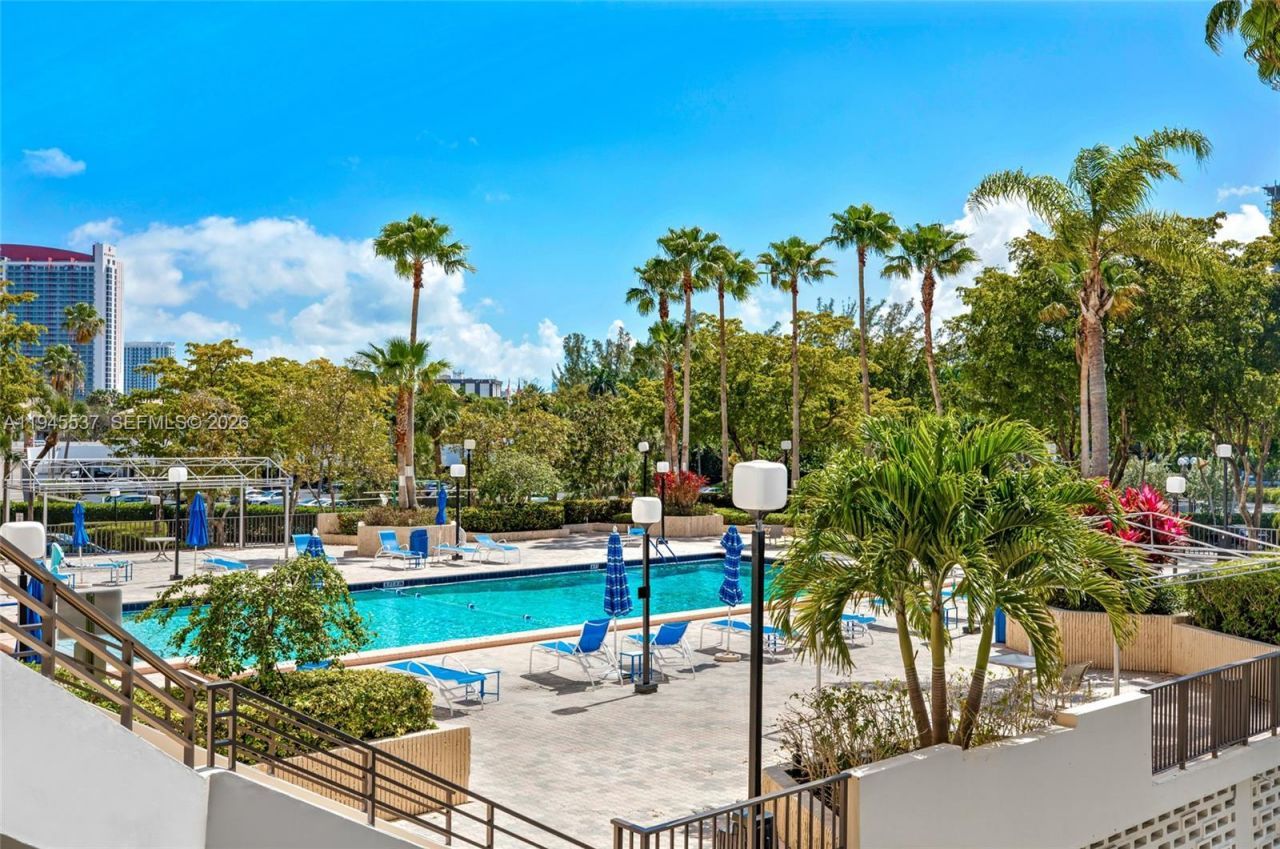 600 Three Islands Blvd , Unit 212, Hallandale Beach, FL 33009 Photo