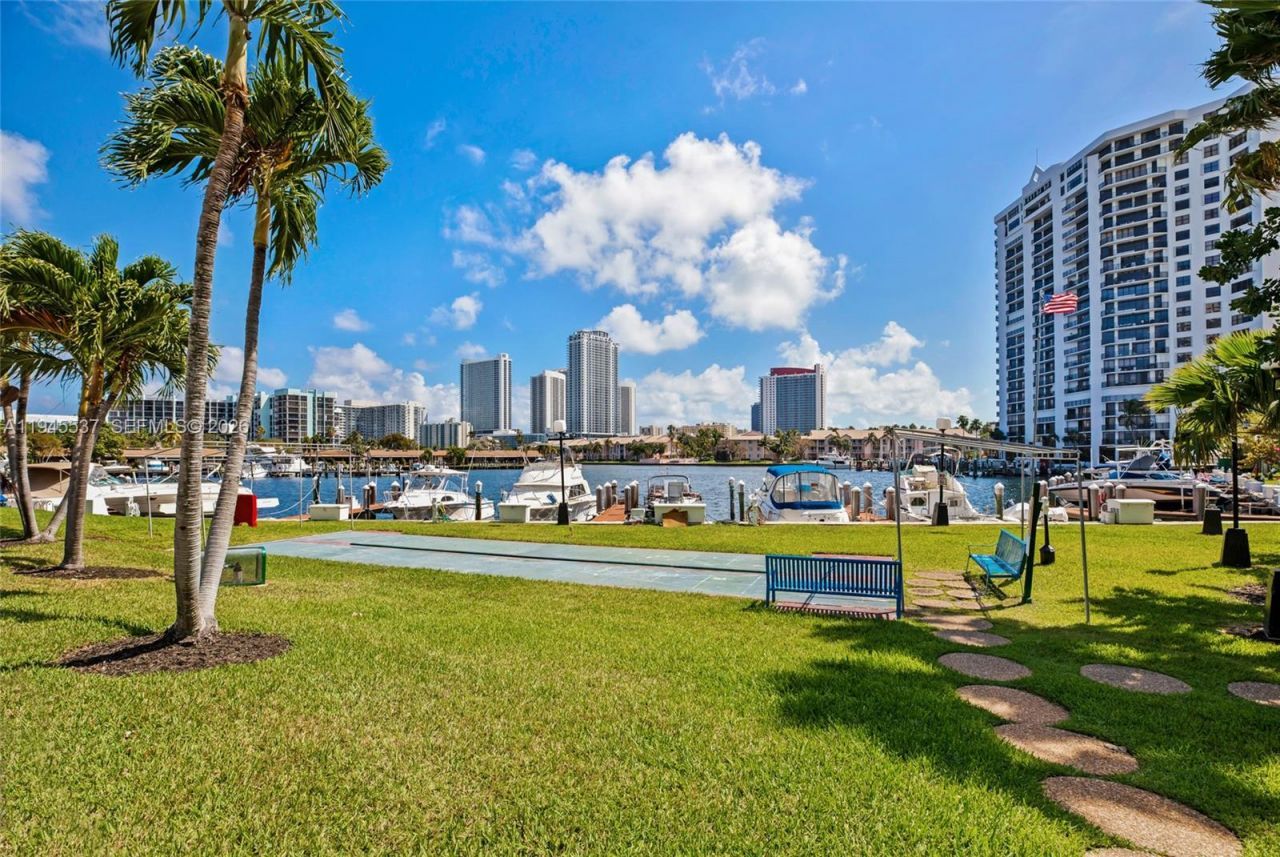 600 Three Islands Blvd , Unit 212, Hallandale Beach, FL 33009 Photo