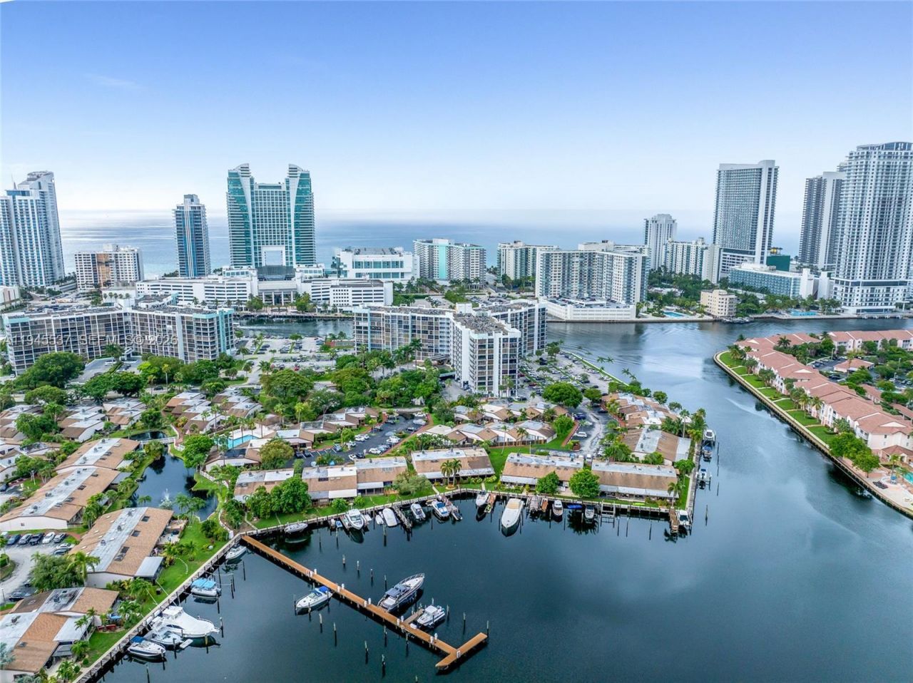 600 Three Islands Blvd , Unit 212, Hallandale Beach, FL 33009 Photo