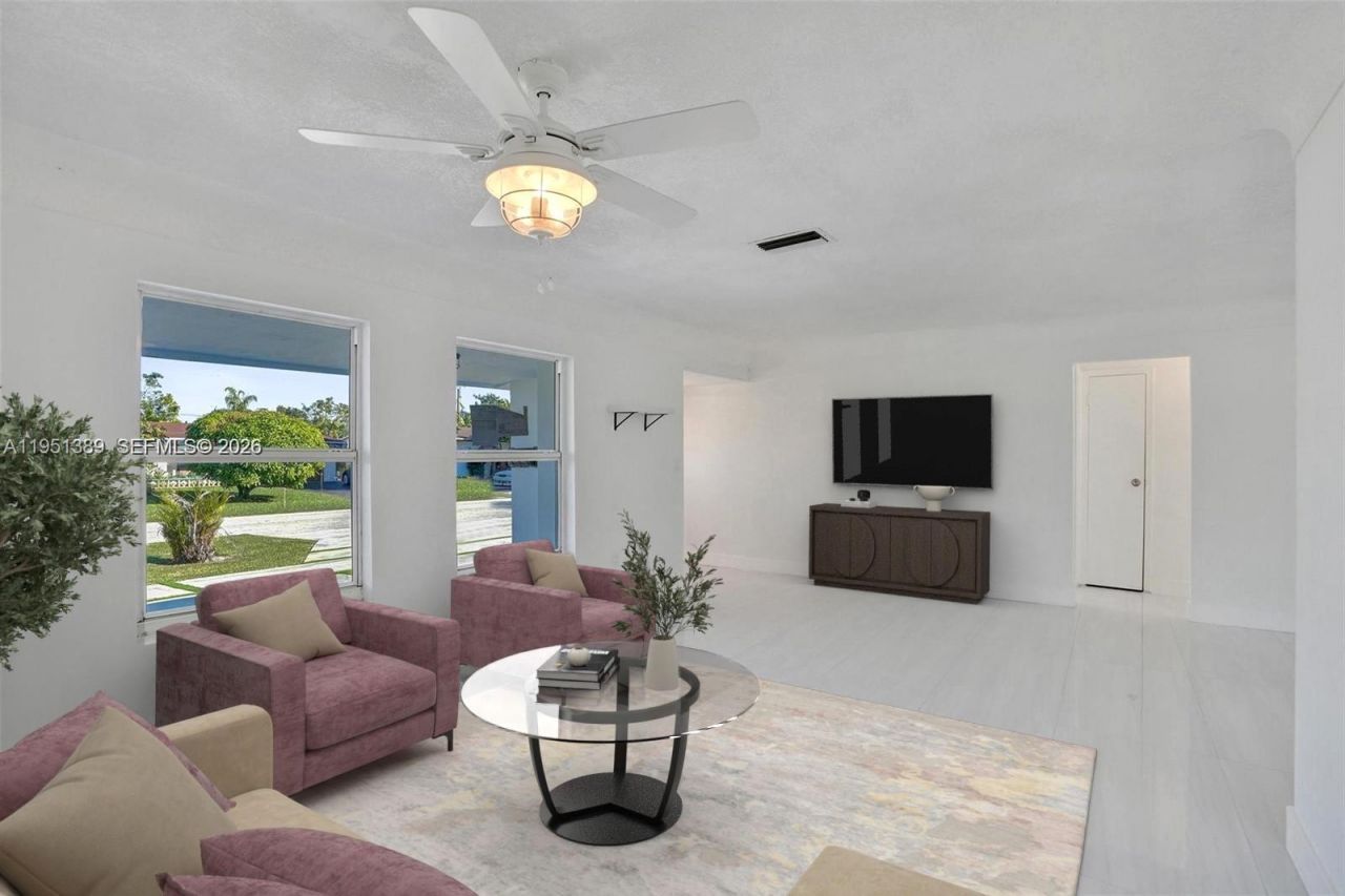 8436 Southampton Dr, Miramar, FL 33025 Photo