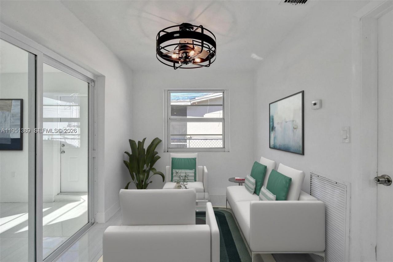 8436 Southampton Dr, Miramar, FL 33025 Photo