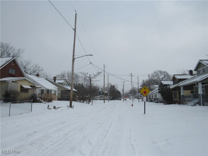 12212 Craven Avenue, Cleveland, OH 44105 Photo 7