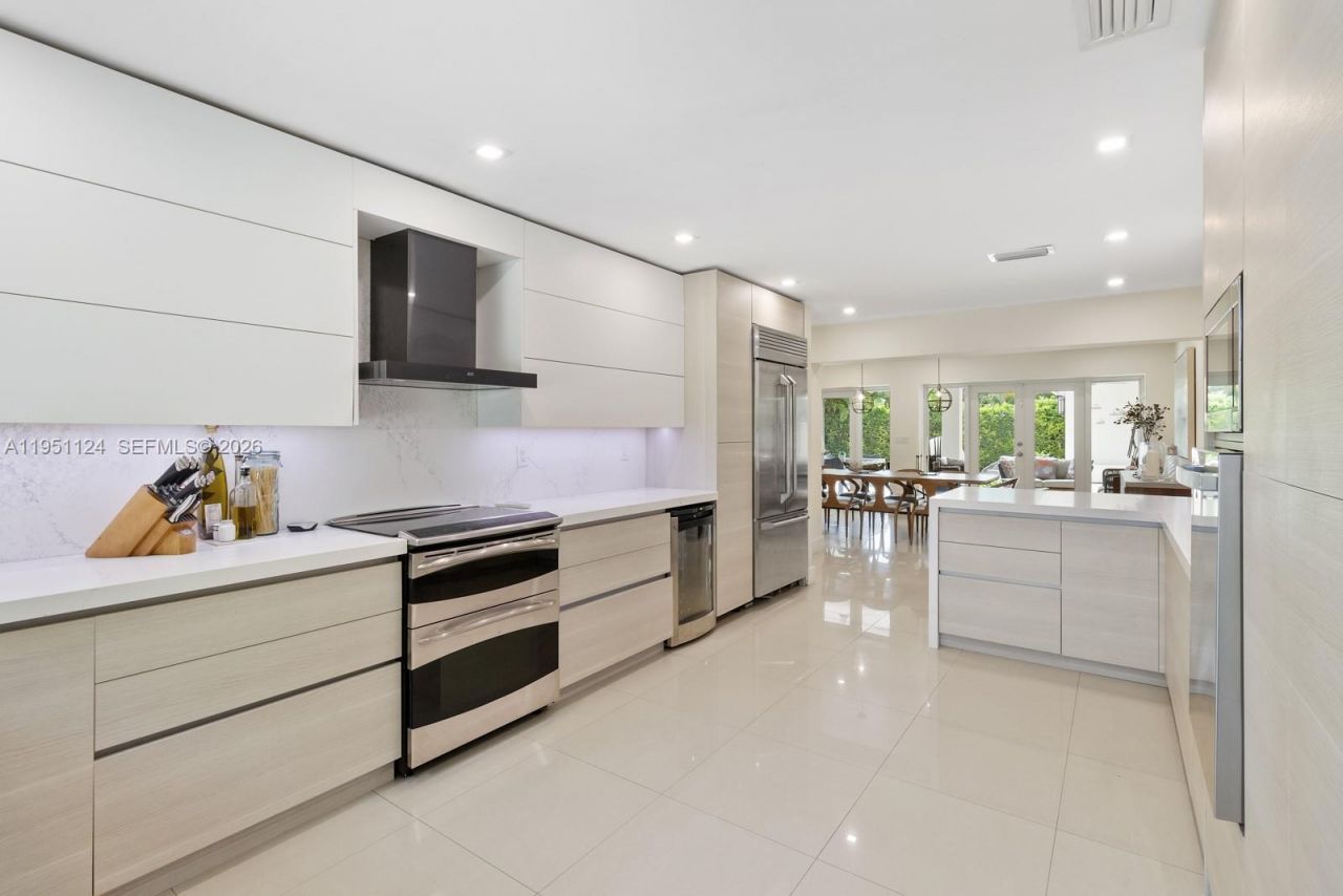 5601 Maggiore St, Coral Gables, FL 33146 Photo