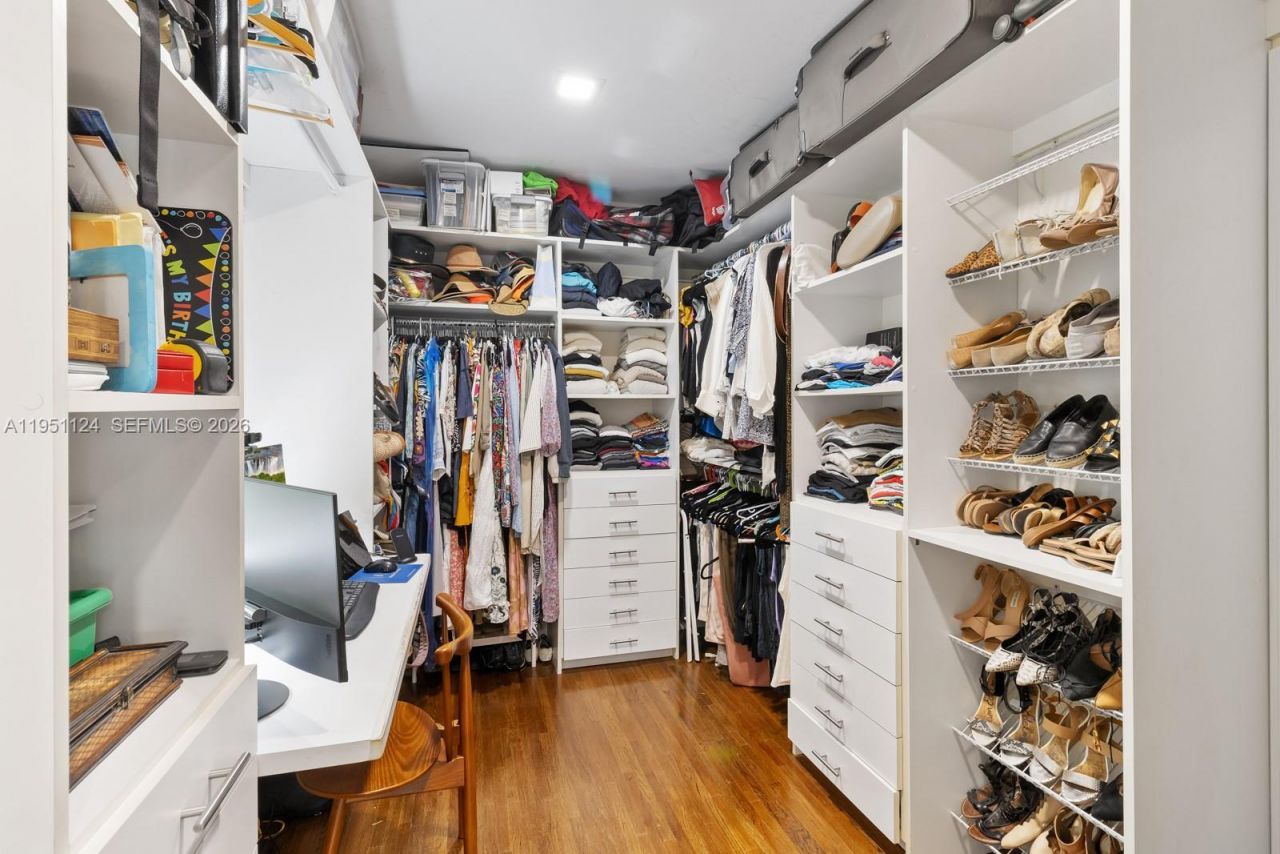 5601 Maggiore St, Coral Gables, FL 33146 Photo