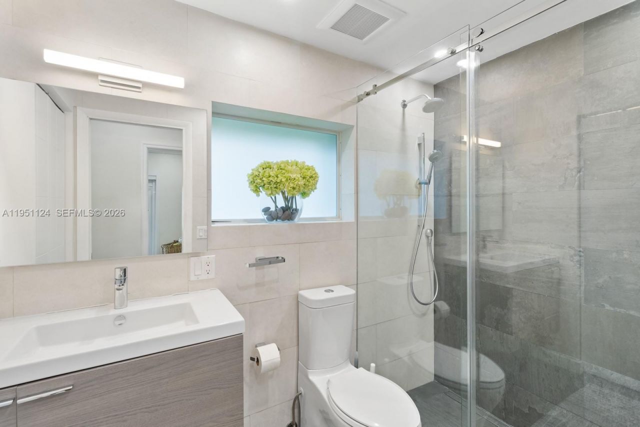 5601 Maggiore St, Coral Gables, FL 33146 Photo