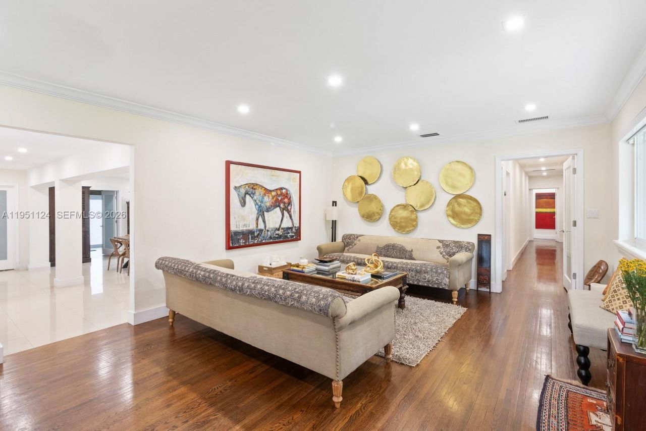 5601 Maggiore St, Coral Gables, FL 33146 Photo