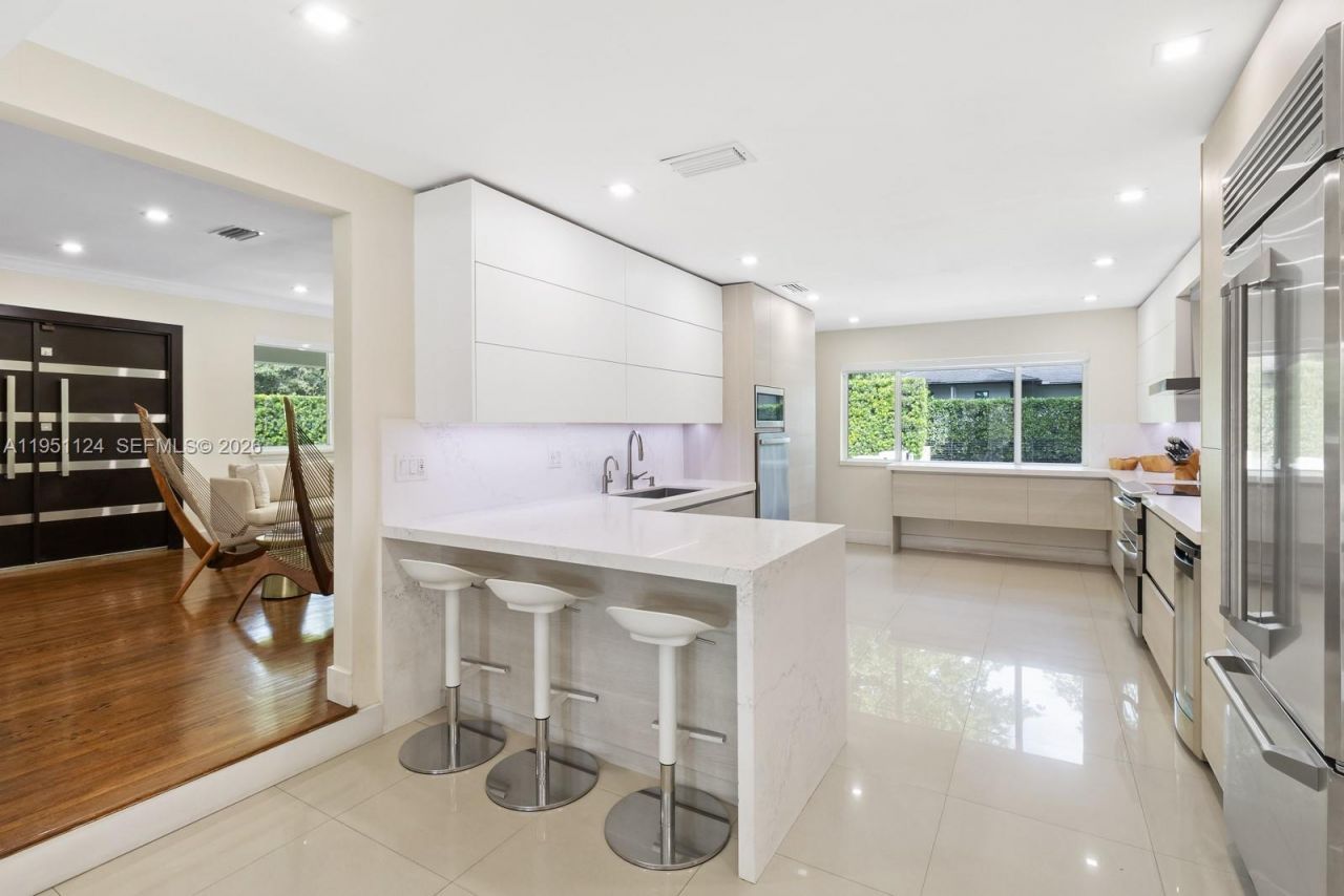 5601 Maggiore St, Coral Gables, FL 33146 Photo