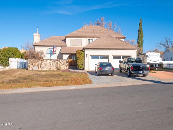 1531 Rim View Drive, Page, AZ 86040