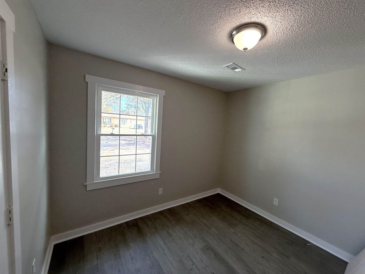 532 Palm Circle  Photo 10