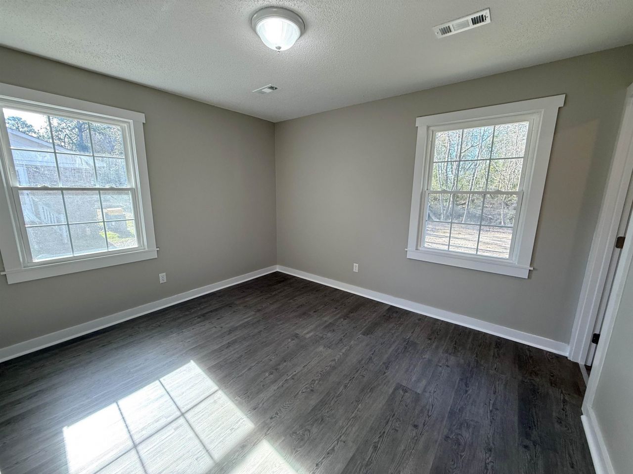 532 Palm Circle  Photo 14