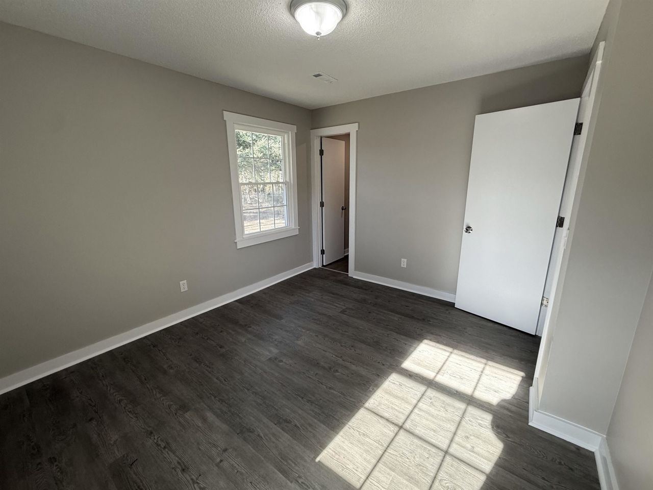 532 Palm Circle  Photo 16