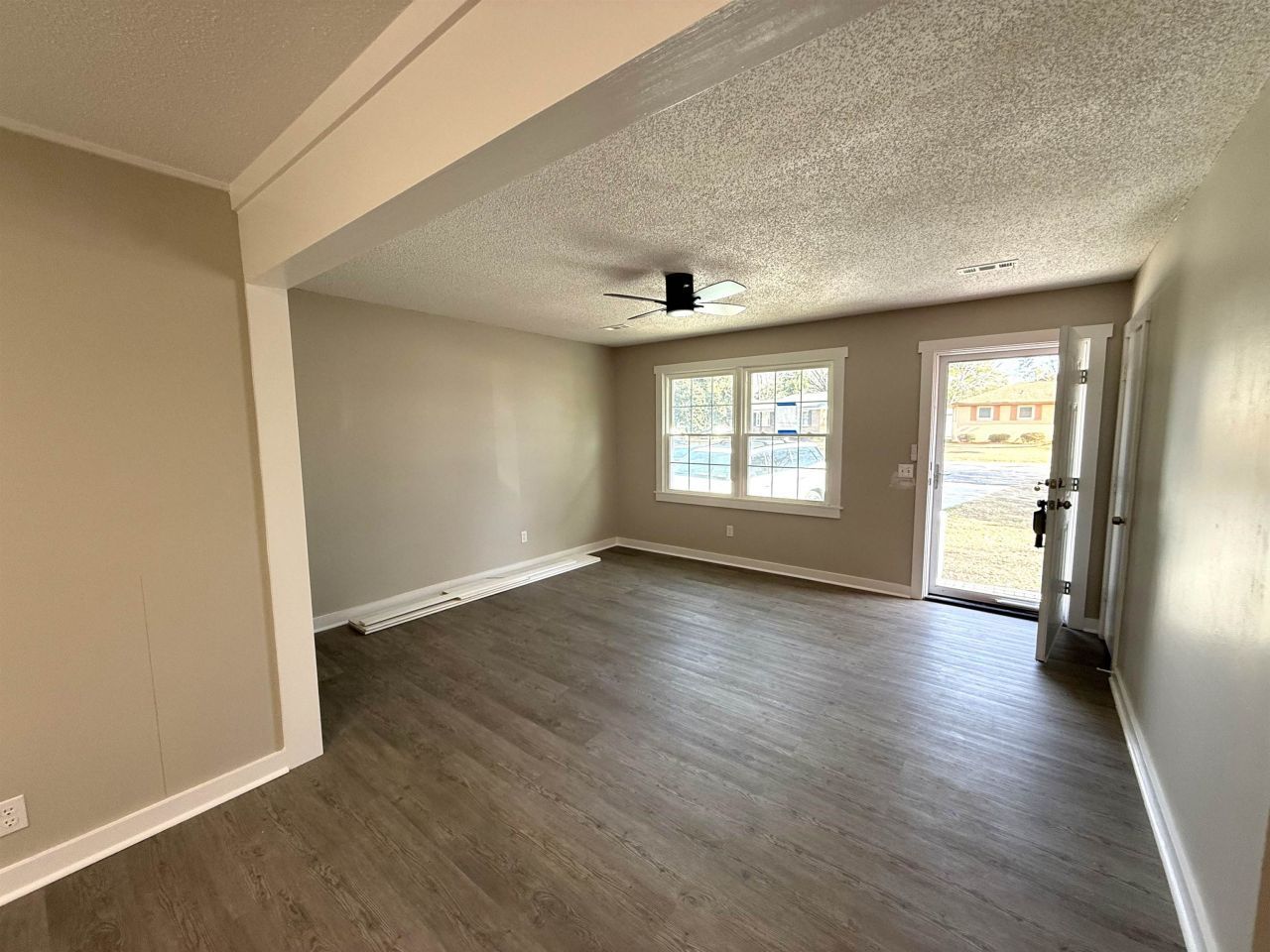 532 Palm Circle  Photo 7