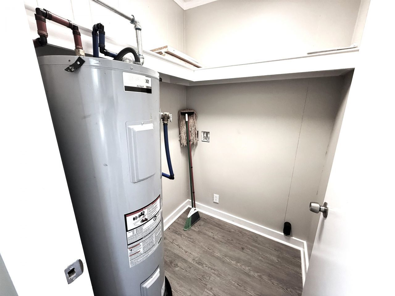 532 Palm Circle  Photo 8