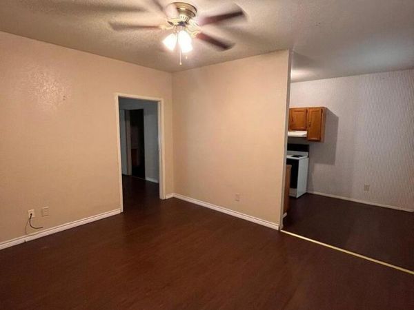 6911 us highway 281, Unit 1, Pleasanton, TX 78064