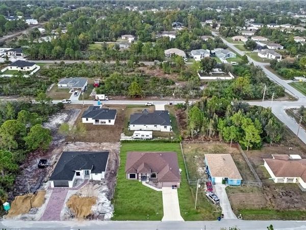 3004 41st ST W, LEHIGH ACRES, FL 33971