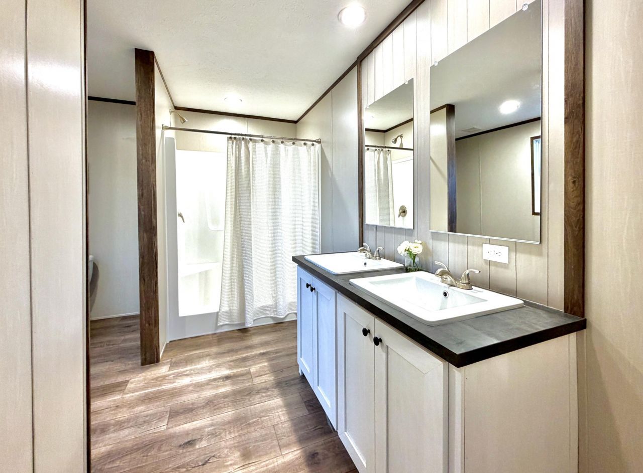 1036 Merell Avenue Photo 11