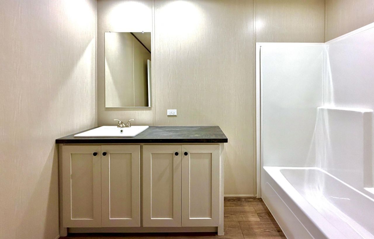 1036 Merell Avenue Photo 18