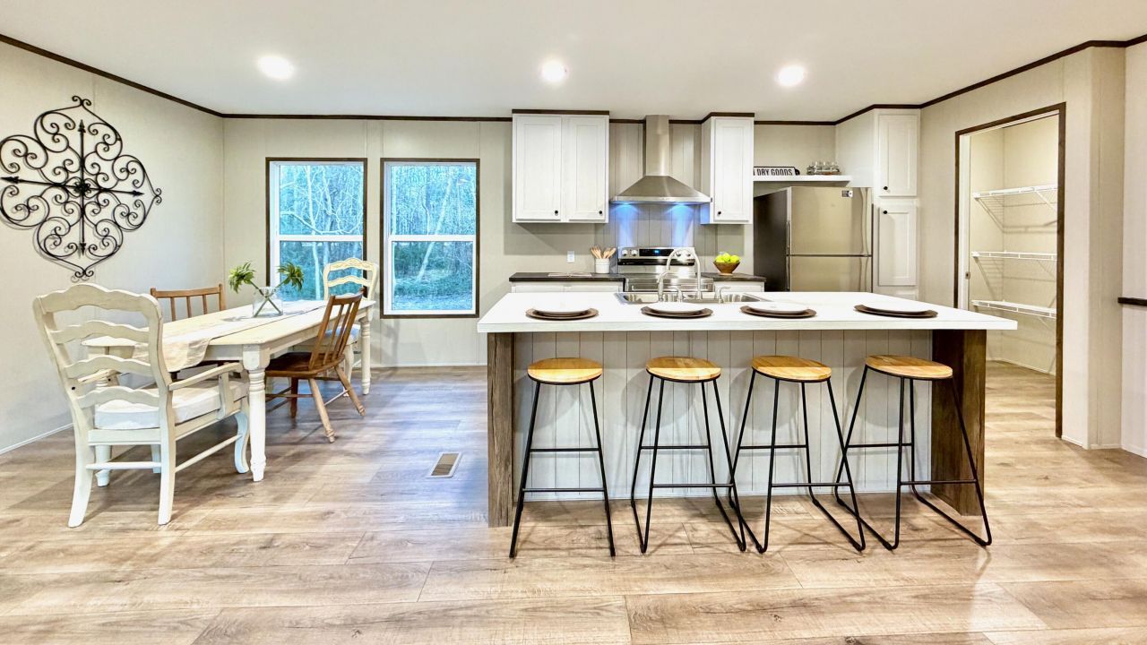 1036 Merell Avenue Photo 4