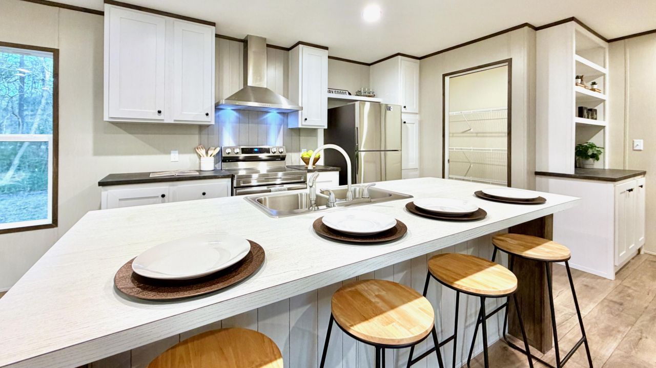 1036 Merell Avenue Photo 5