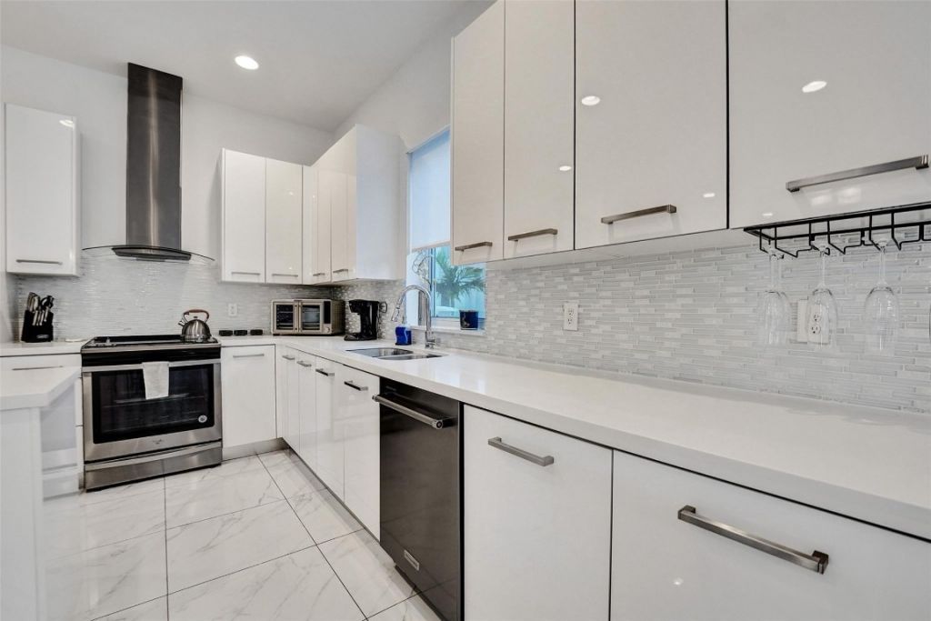 1371 N Ocean Boulevard, Pompano Beach, FL 33062 Photo