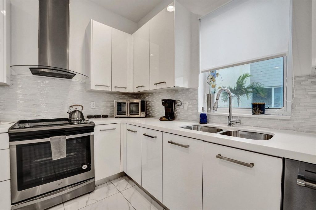 1371 N Ocean Boulevard, Pompano Beach, FL 33062 Photo