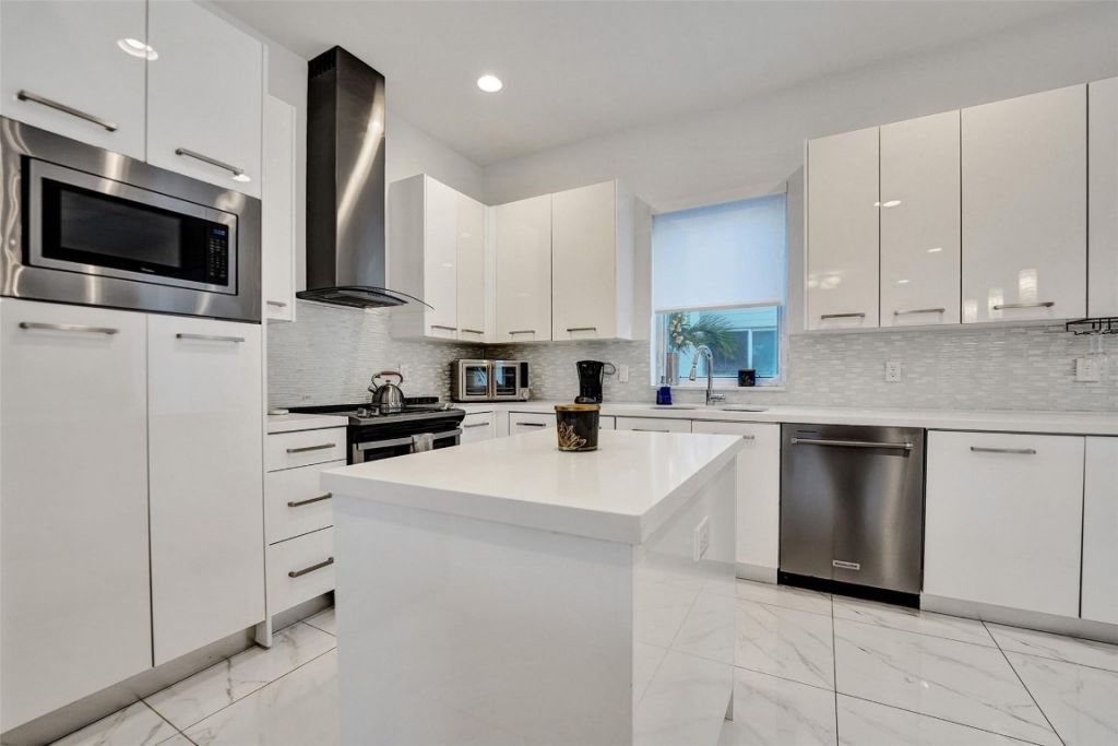 1371 N Ocean Boulevard, Pompano Beach, FL 33062 Photo